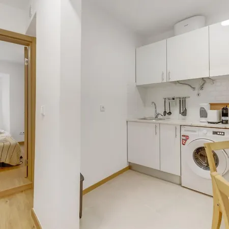 Διαμέρισμα 2br Renovated Heart Of Santos W/ Ac | By Airnest *