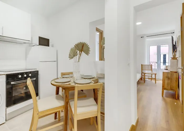 2br Renovated Heart Of Santos W/ Ac | By Airnest Διαμέρισμα *