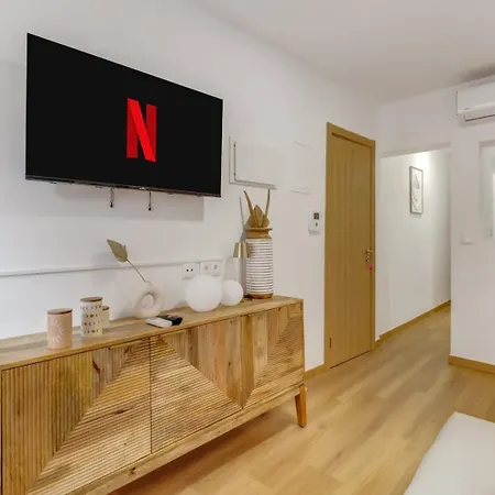2br Renovated Heart Of Santos W/ Ac | By Airnest Lisbon