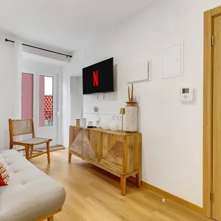 2br Renovated Heart Of Santos W/ Ac | By Airnest Appartamento Lisbona
