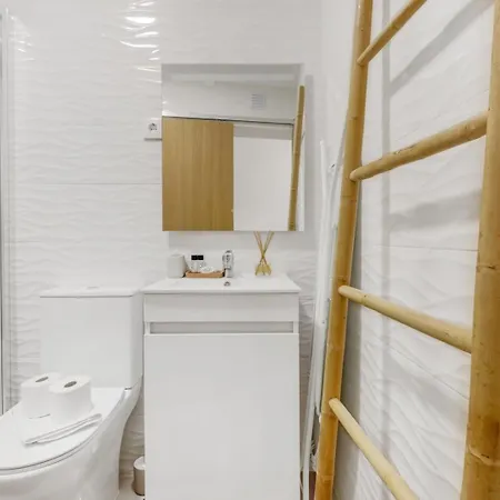 2br Renovated Heart Of Santos W/ Ac | By Airnest Apartmán